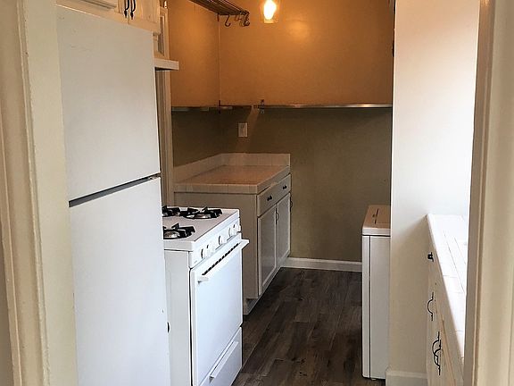 2nd image of 839 N Cherokee Ave