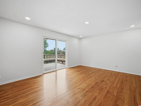 5th image of 4508 Hallcliffe Rd