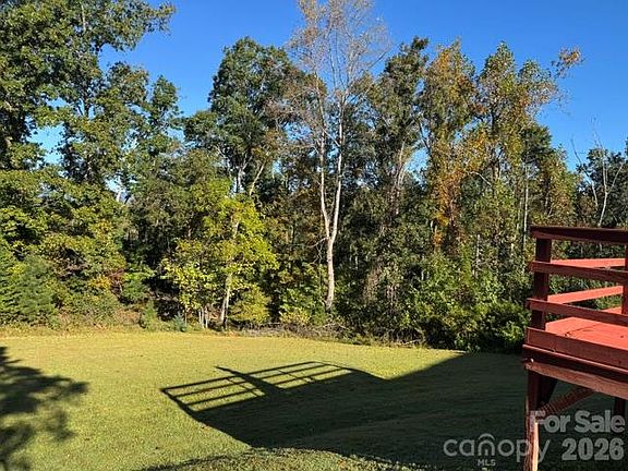 5th image of 2298 Lail Rd