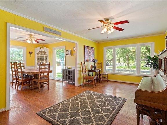 5th image of 1024 N 43rd St