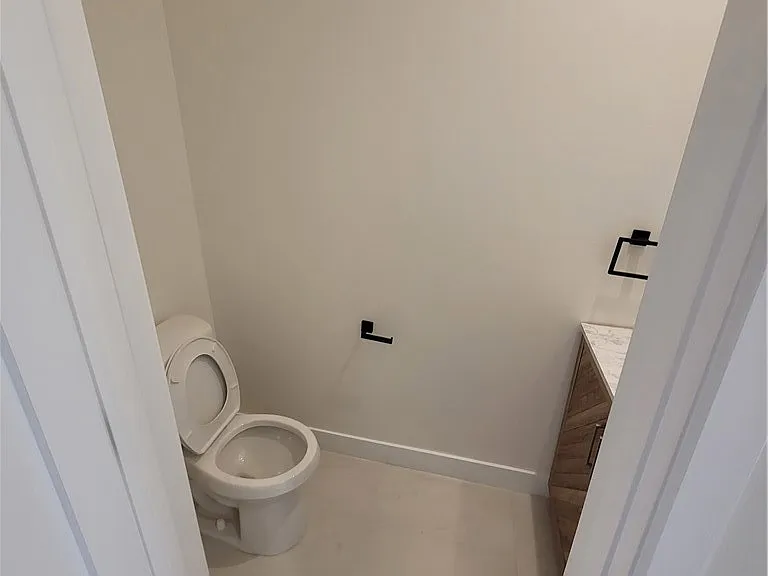 8004 Shirley Ave — Photo 11
