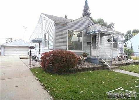 1st image of 2095 Euclid St