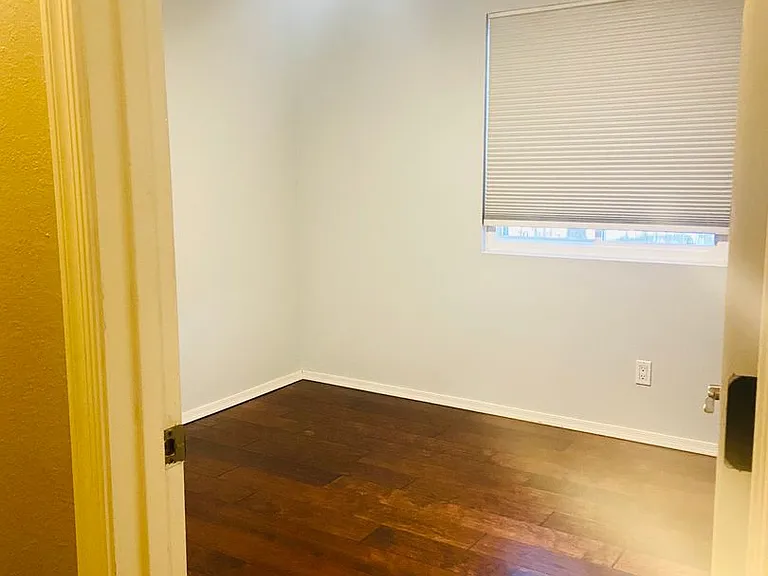 3801 N Bern St — Photo 17