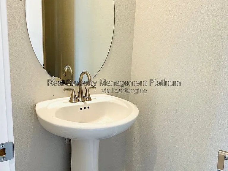 616 Ophelia Ave — Photo 30
