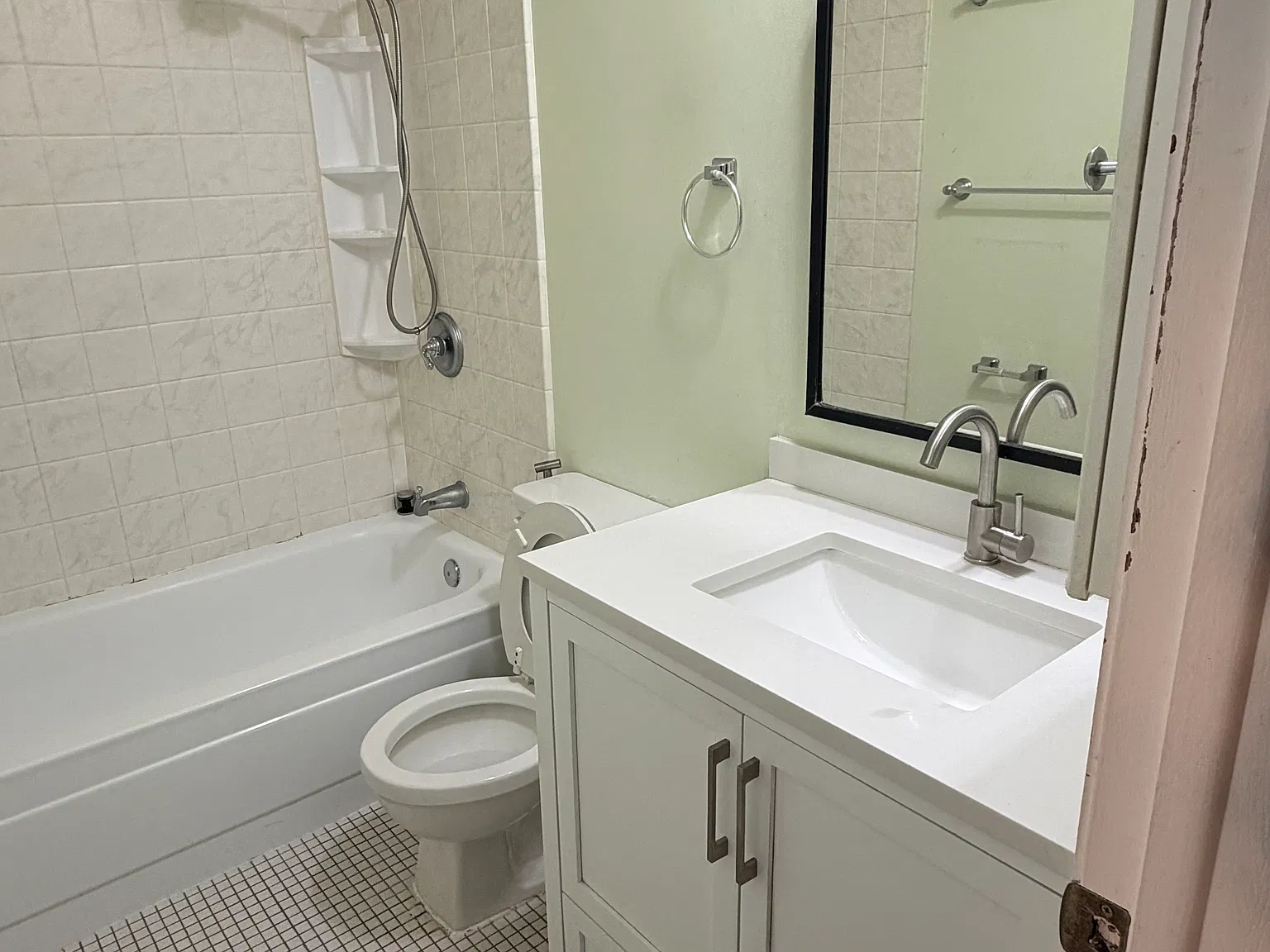 2 bed, 945 sqft, $1,650 — Photo 4