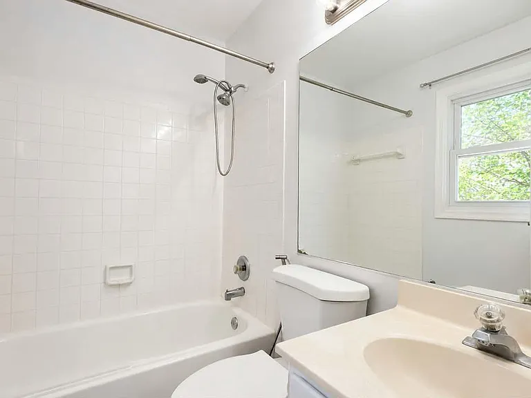 10395 Rapidan Ln — Photo 13