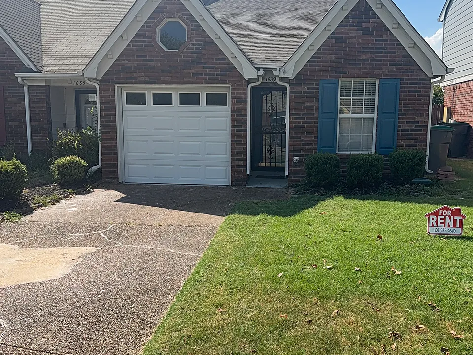 1689 Beaver Trail Dr