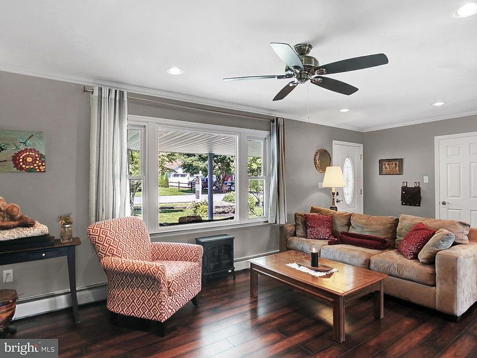 3 Hope Dr, Boiling Springs, PA 17007 Zillow