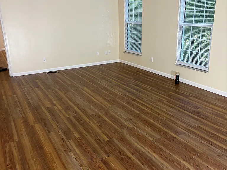 2572 Benson Dr — Photo 5