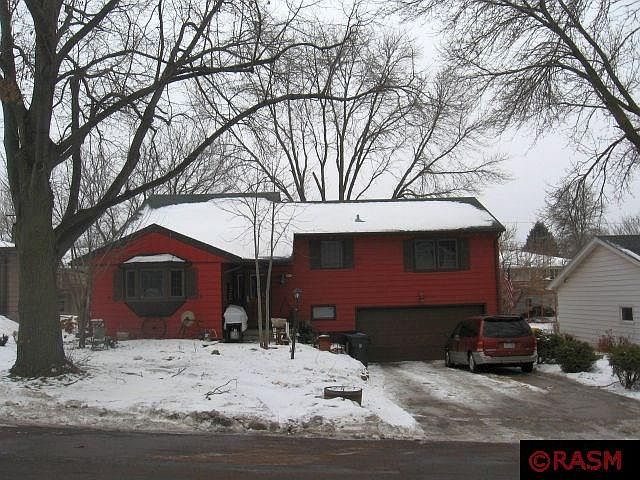 1st image of 311 S Redwood Dr