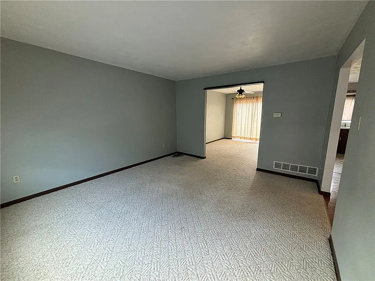 3204 Camberly Dr — Photo 14