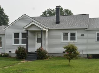15 Moyer Ave, Luray, VA 22835