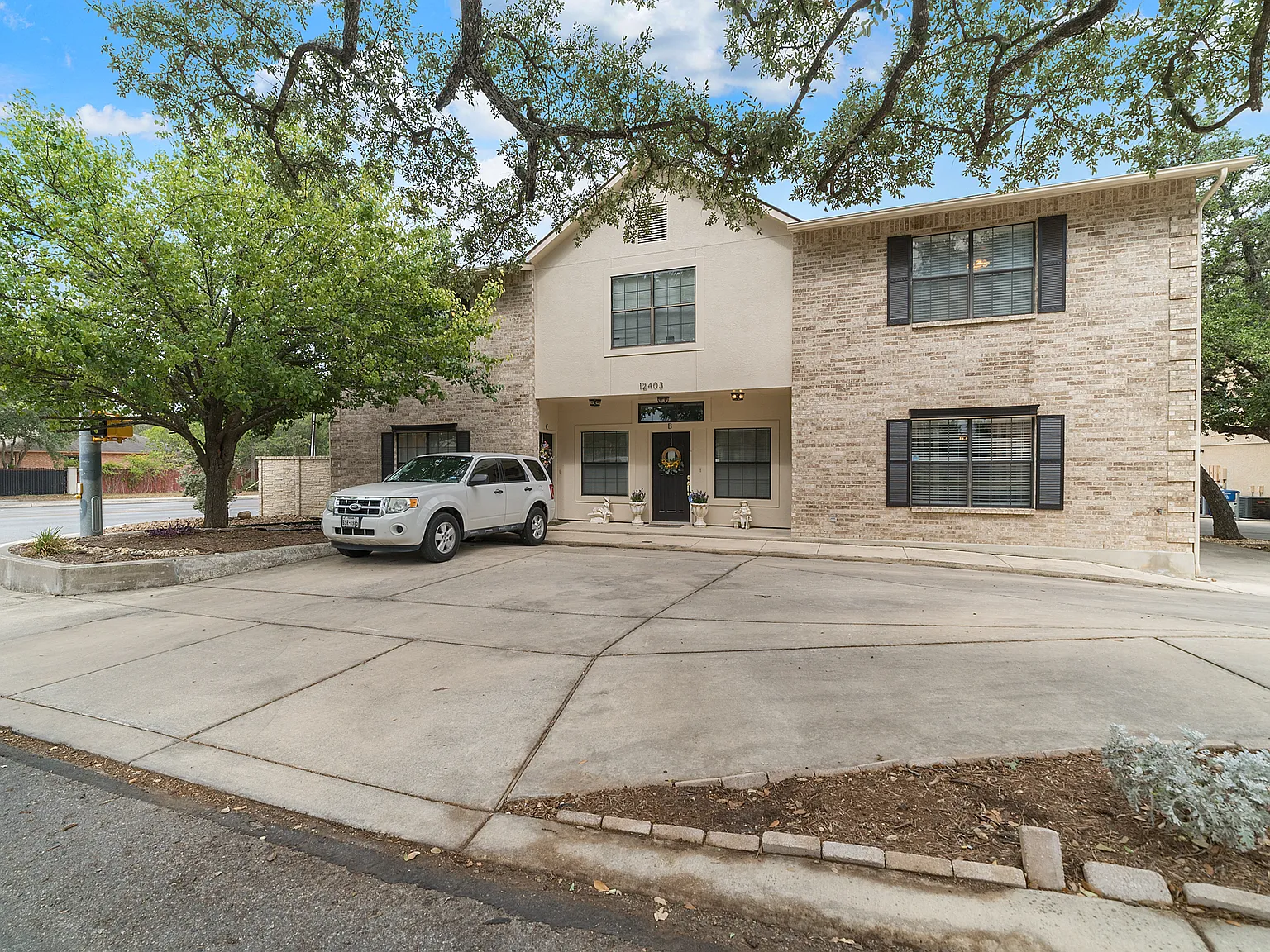 12403 Autumn Vista St — Photo 1