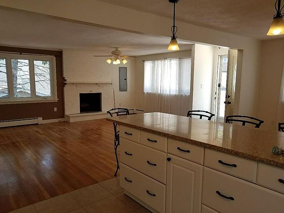 5th image of 244 Lincoln St