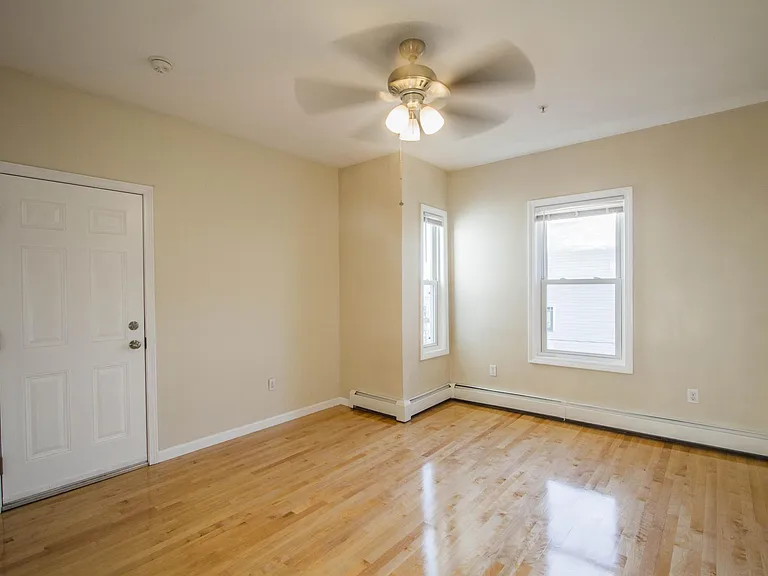 19 Wilson St #2 — Photo 6
