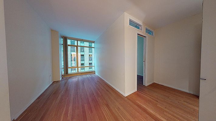 1st image of 18 W 48th St APT 5A