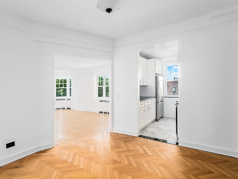120 Cabrini Blvd #63 — Photo 3