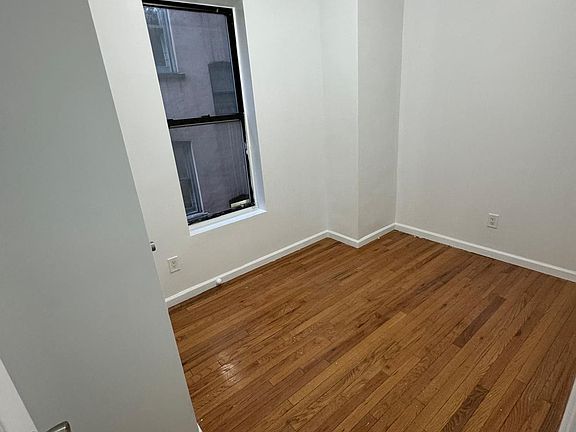 3rd image of 200 W 149th St #44