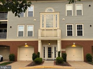 11338 Westbrook Mill Ln UNIT 301, Fairfax, VA 22030