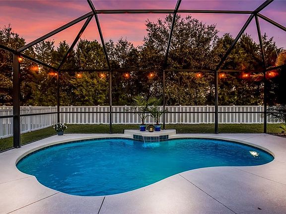 3rd image of 11956 Forest Park Cir