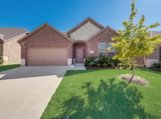 313 Burr Ln, Fate, TX 75189