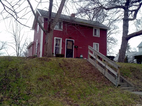 1528 Canfield St, Huntington, IN 46750