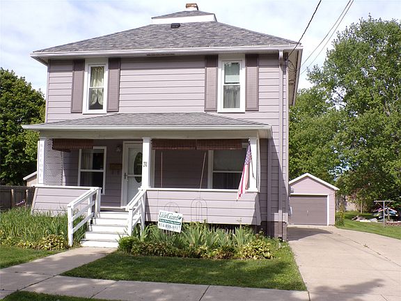 3rd image of 31 Cherry St
