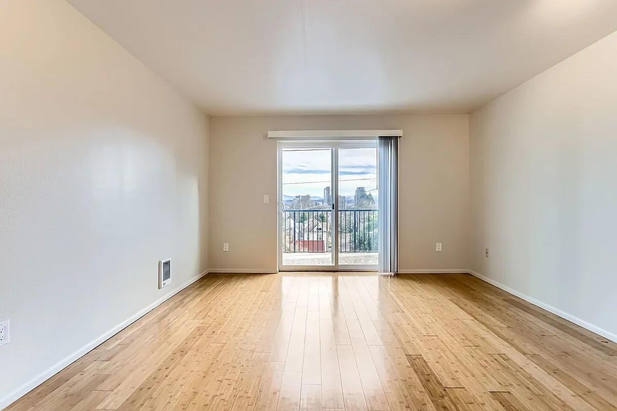 Building Photo - 3473 SW Barbur Blvd #8