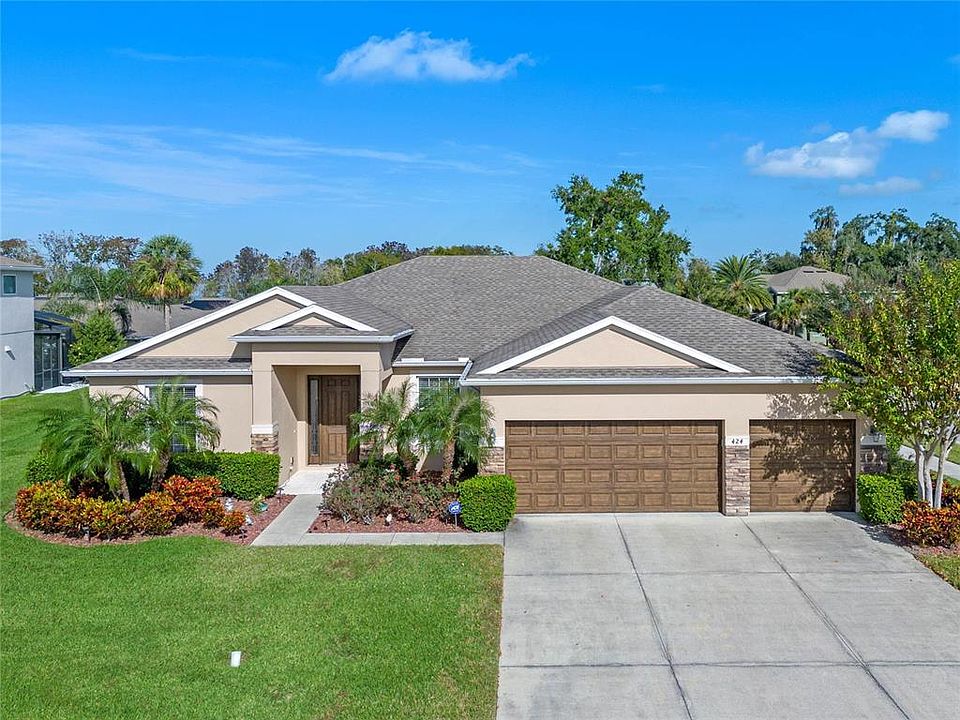 1st image of 424 LONE HERON WAY