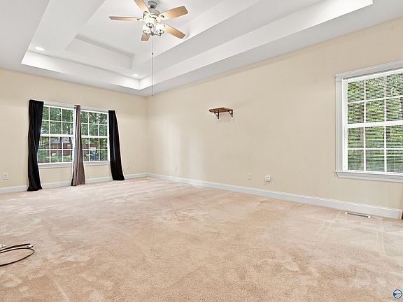 5th image of 106 Whitfield Dr