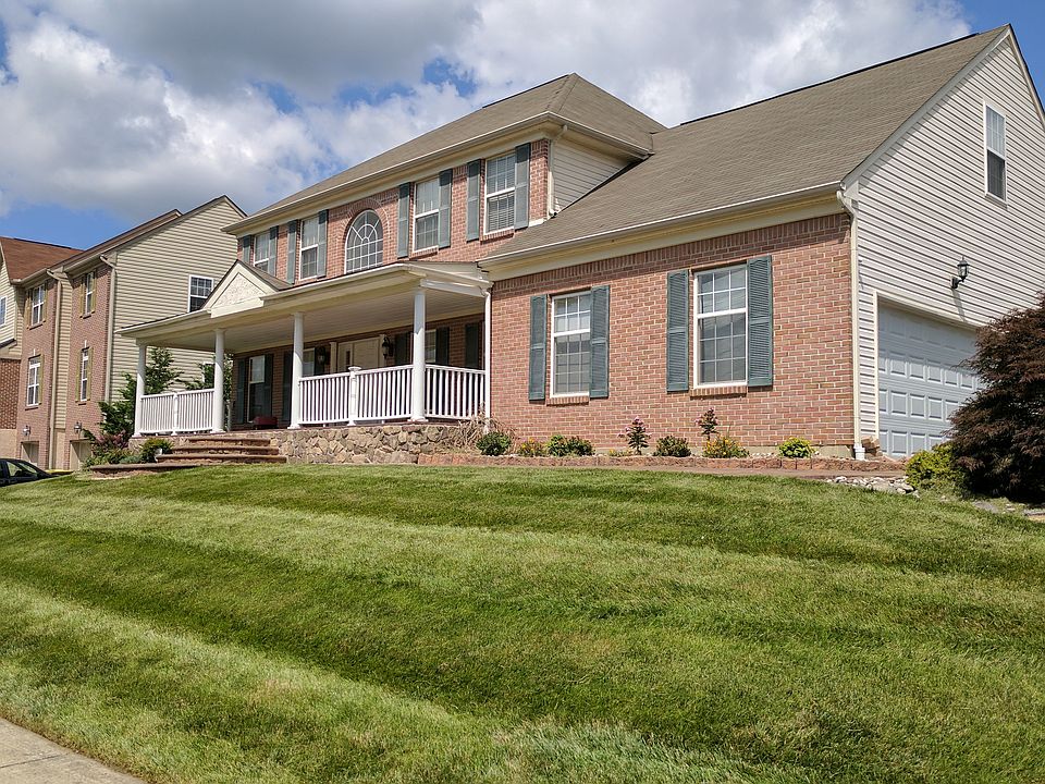1st image of 33 Donald Preston Dr
