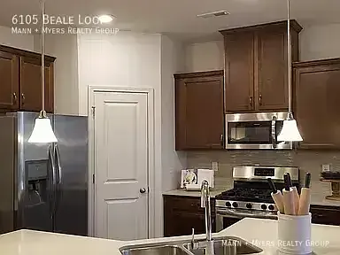 3bd Townhome Available for Rent in Ole Town! — Photo 3