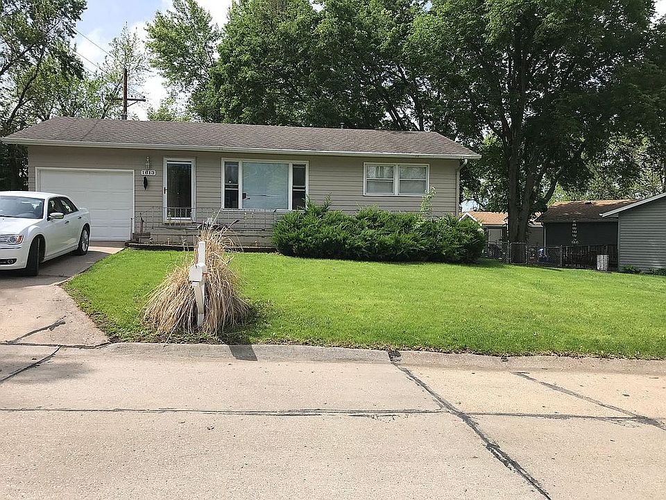 1st image of 1613 11th St
