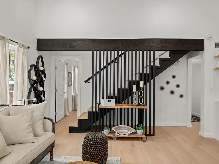3904 Highland Dr — Photo 12