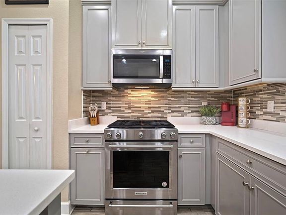 3rd image of 5807 Circa Fishhawk Blvd