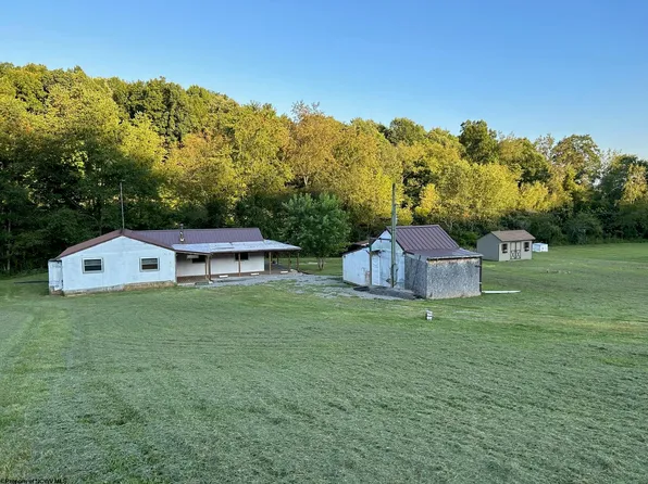 200 Revillot Acres Rd, French Creek, WV 26218