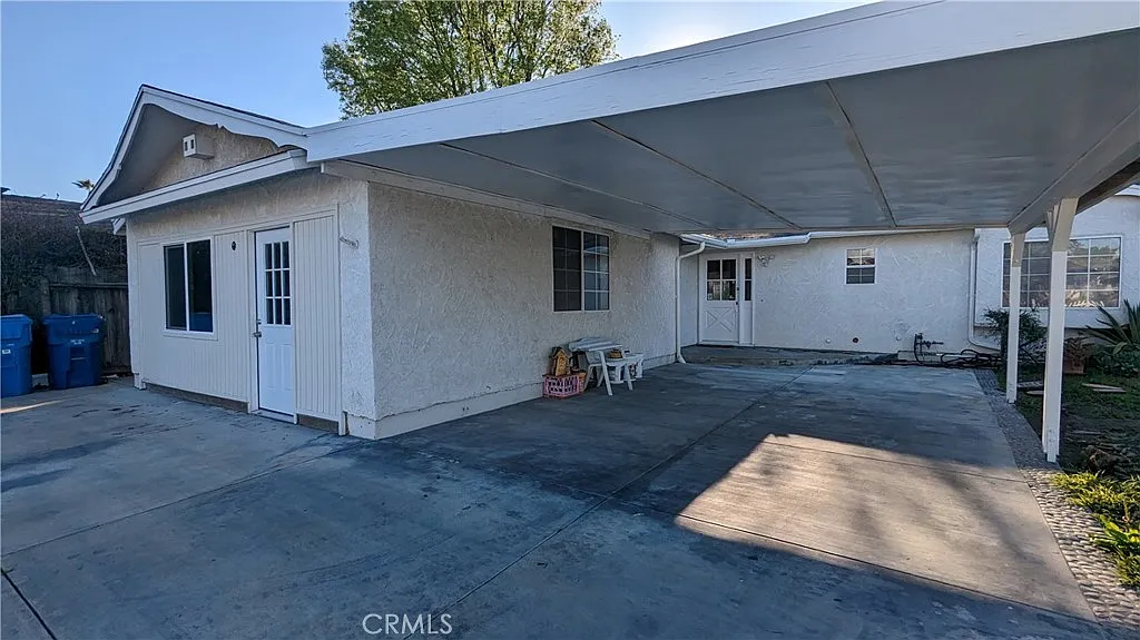 Building Photo - 6545 Cleomoore Ave