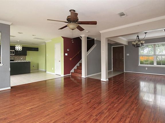 4th image of 8415 Rollins Bend Ln