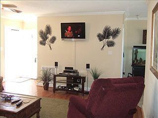 1st image of 132 Crestview Dr