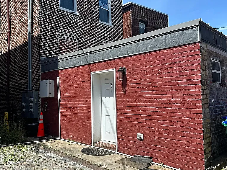 1012 Park Ave #2 — Photo 1