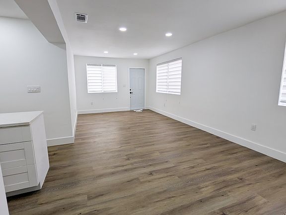 3rd image of 6421 SW 58th Pl