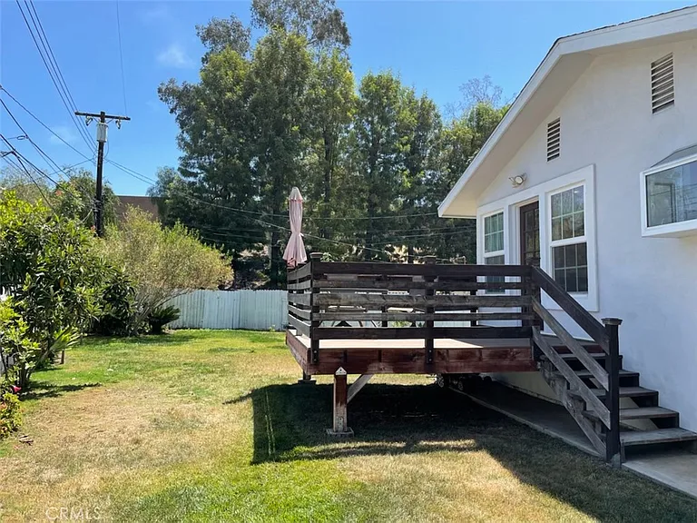 1049 Evergreen Ct — Photo 20