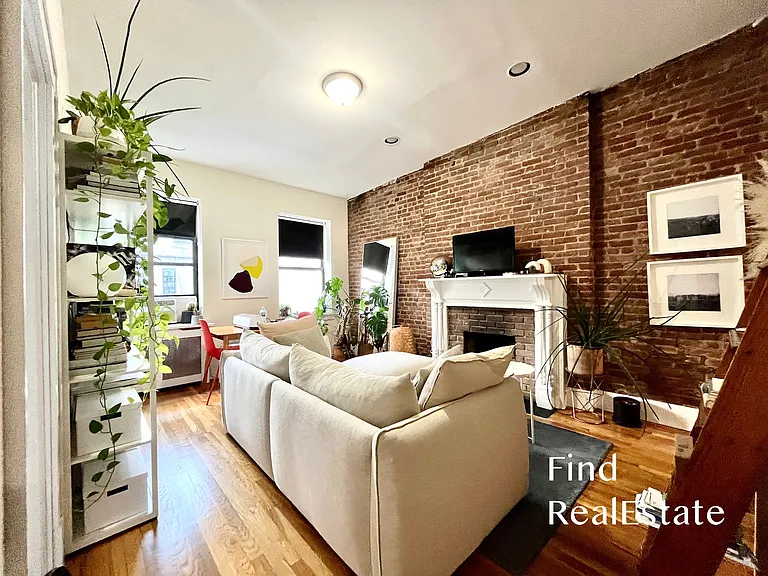 42 W 76th St #4B — Photo 1
