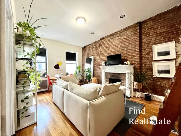 42 W 76th St APT 4B, New York, NY 10023