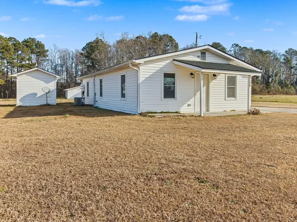 1320 Murray Haywood Rd, Evergreen, NC 28438