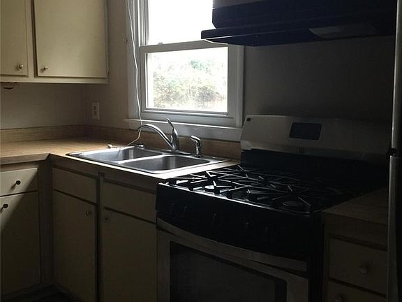 3rd image of 279 Bartow Dr