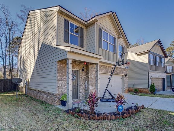 3rd image of 111 Magnaview Dr