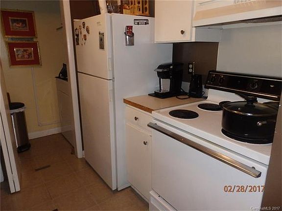 4th image of 4408 Sharon Chase Dr APT E