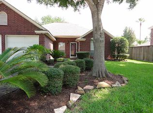 6415 Avenel Dr, Pasadena, TX 77505