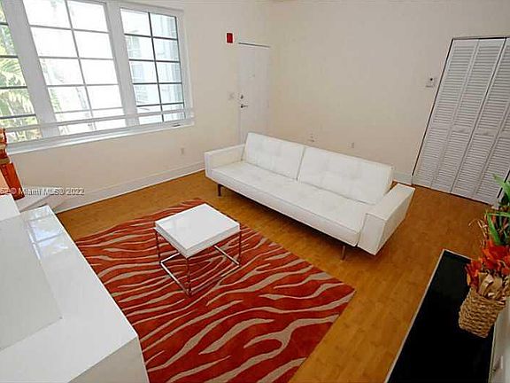 3rd image of 1000 Meridian Ave APT 10